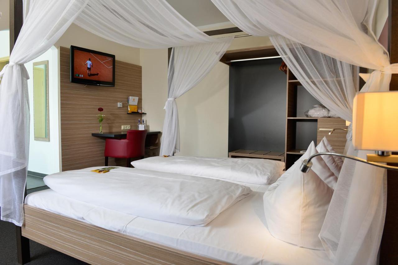 Hotel Sonnenhof Pleinfeld Ngoại thất bức ảnh