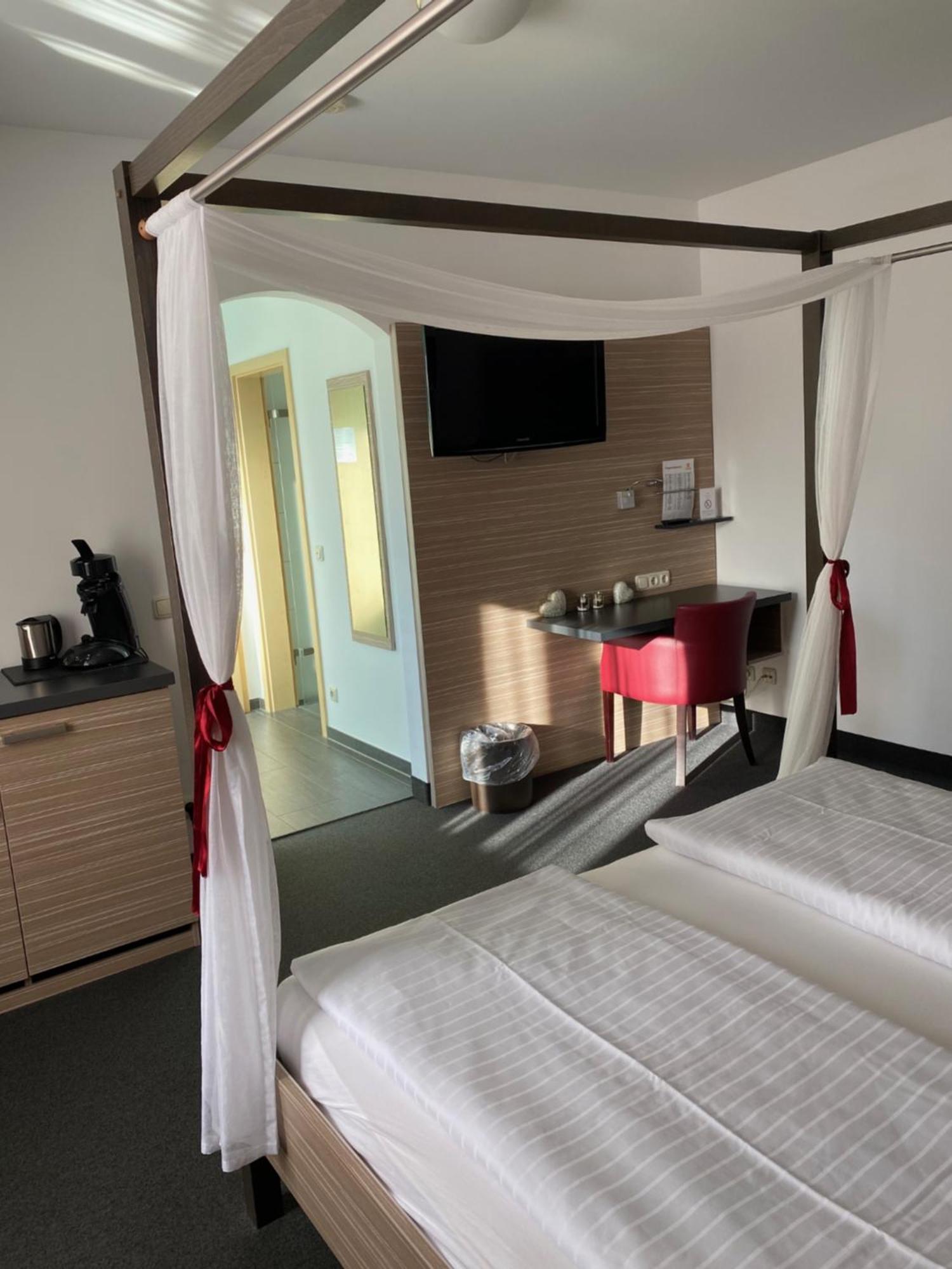 Hotel Sonnenhof Pleinfeld Ngoại thất bức ảnh