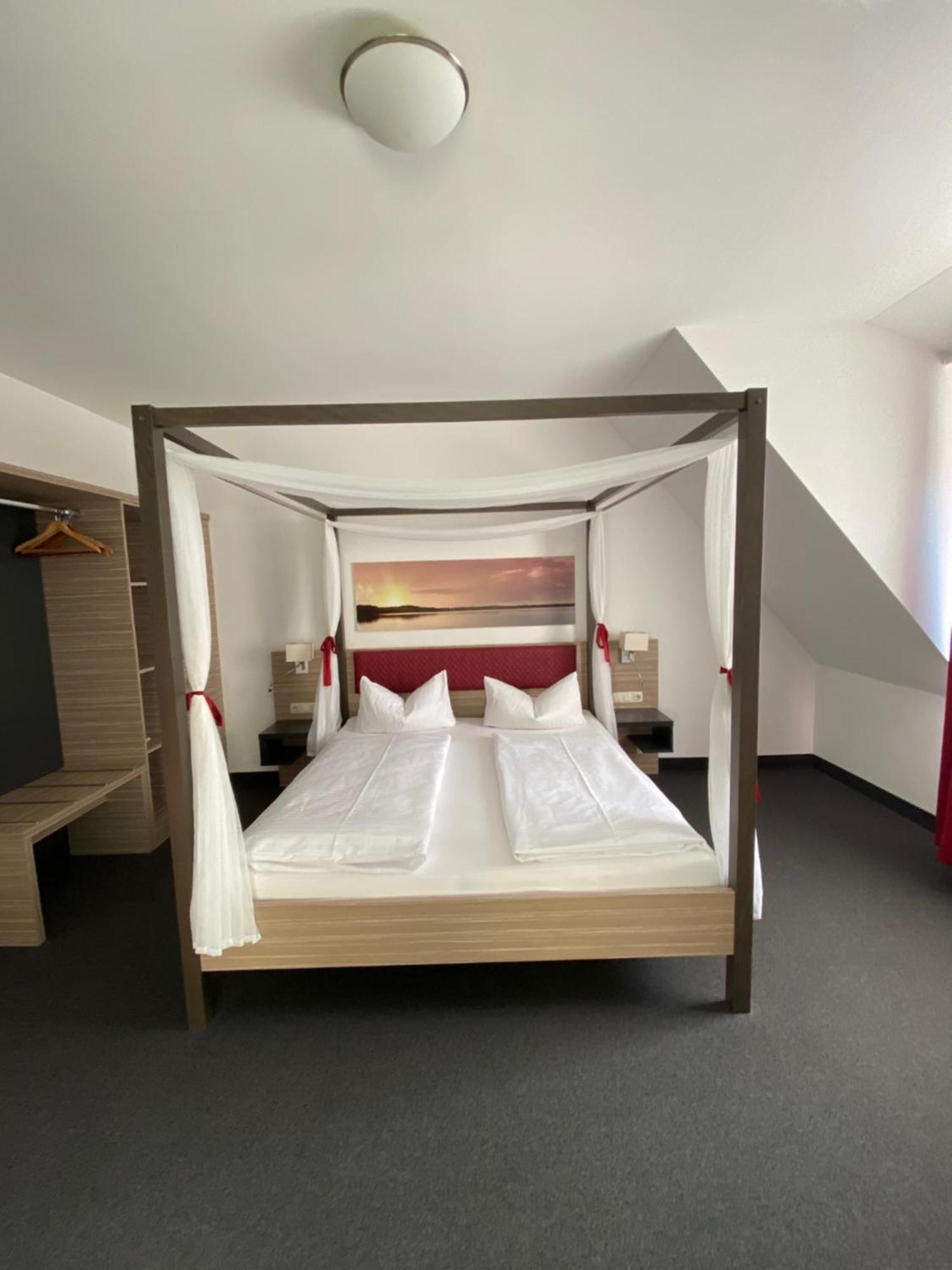 Hotel Sonnenhof Pleinfeld Ngoại thất bức ảnh