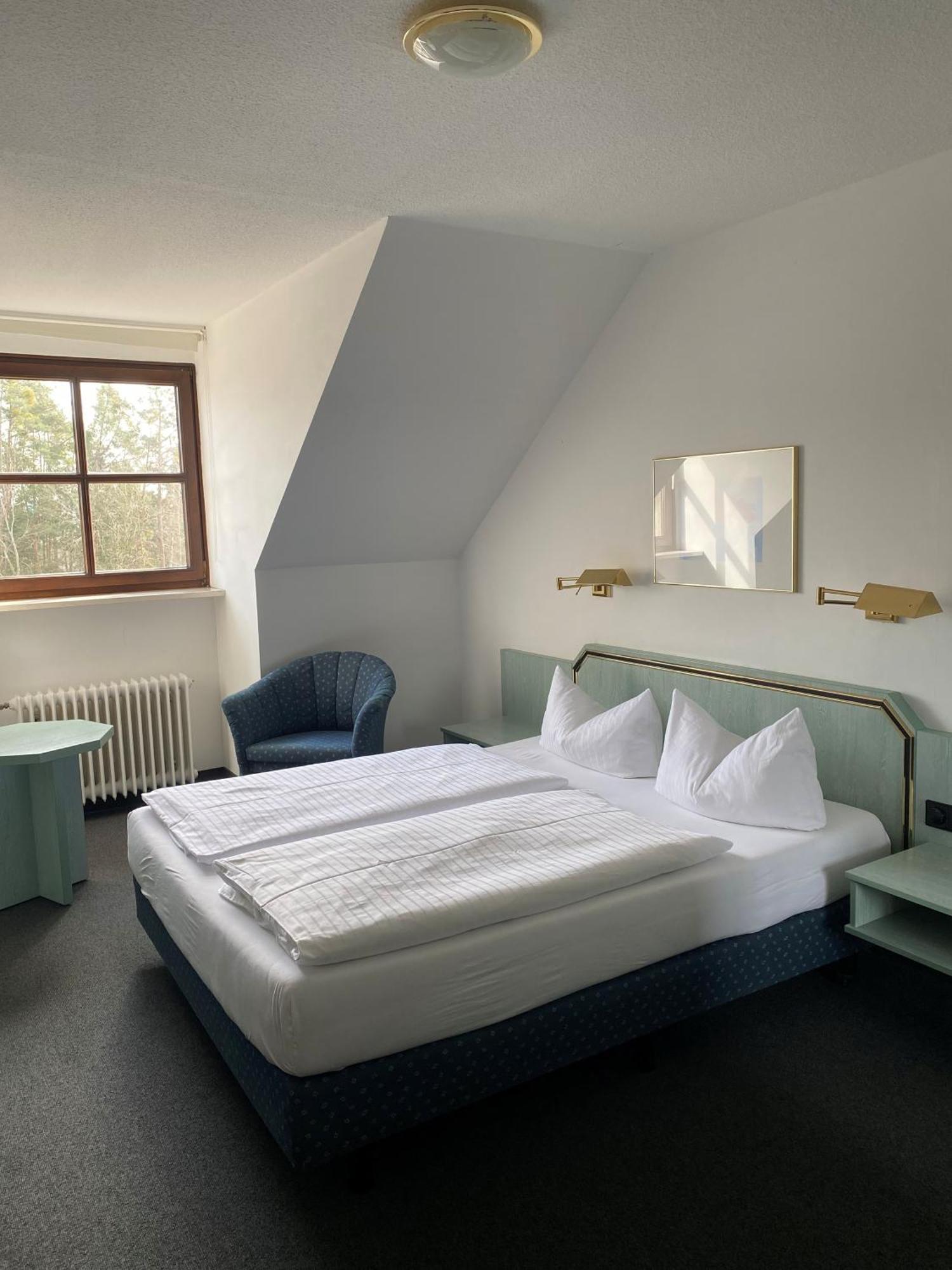 Hotel Sonnenhof Pleinfeld Ngoại thất bức ảnh
